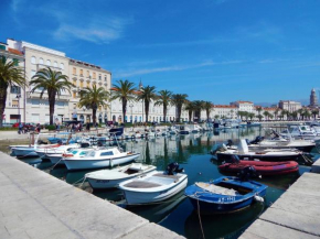 B - luxury studio with terrace in heart of Split